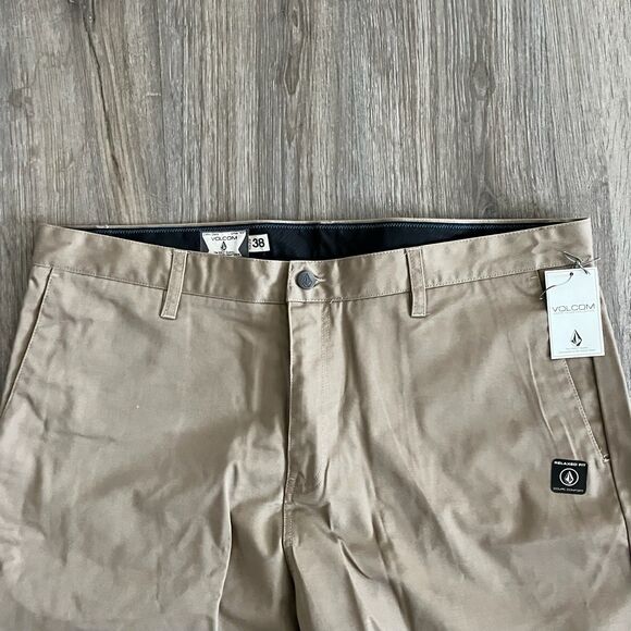 Volcom Mens 38x32 Frickin Chino Pants Relaxed Fit Corpo Class Beige Tan NWT - Picture 3 of 8